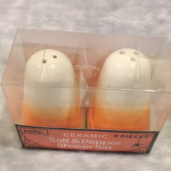 Ceramic Candy Corn Salt Pepper Shaker Set of Two NWT 3”x1.75” - Picture 11 of 15